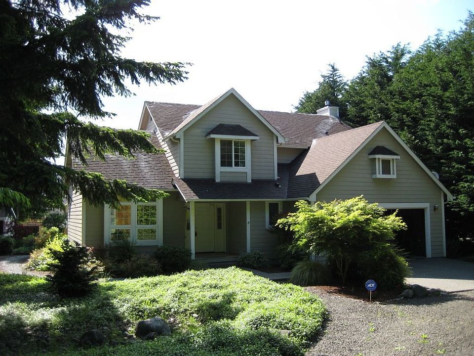1st image of 10574 NE Misty Glen Way