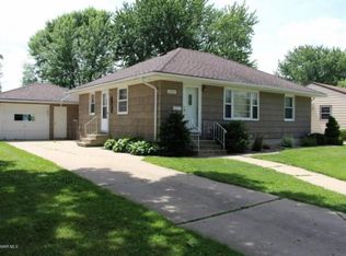 2008 3rd Ave SE, Austin, MN 55912