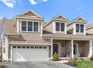 10 White Cedar Dr #10, Middleton, MA 01949
