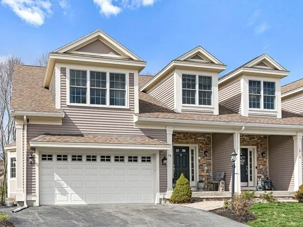 10 White Cedar Dr #10, Middleton, MA 01949