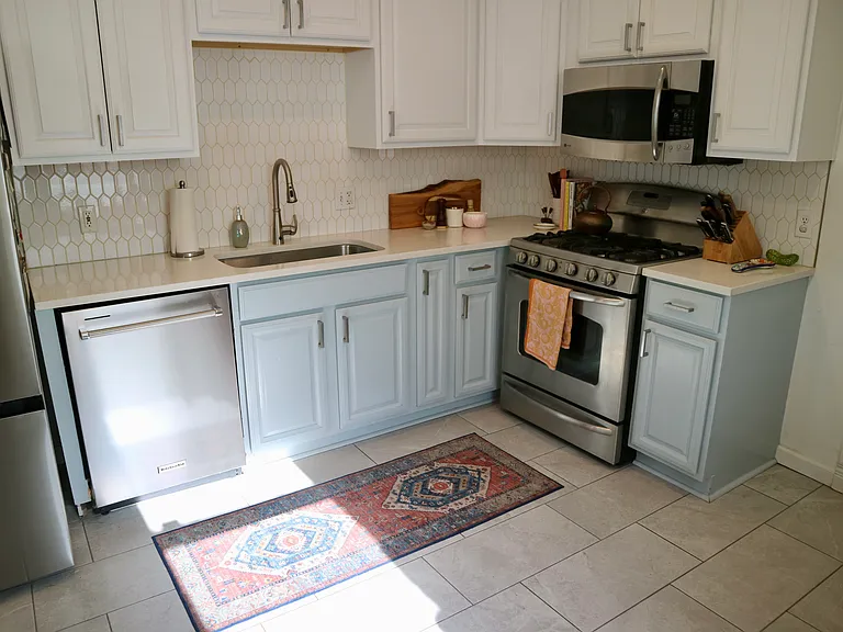 139 E 8th Ave — Photo 13