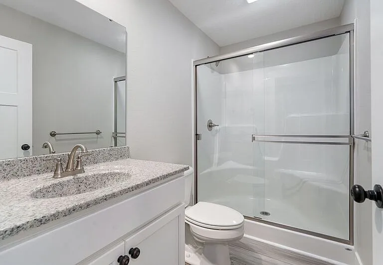 1120 N Clay Ave — Photo 15