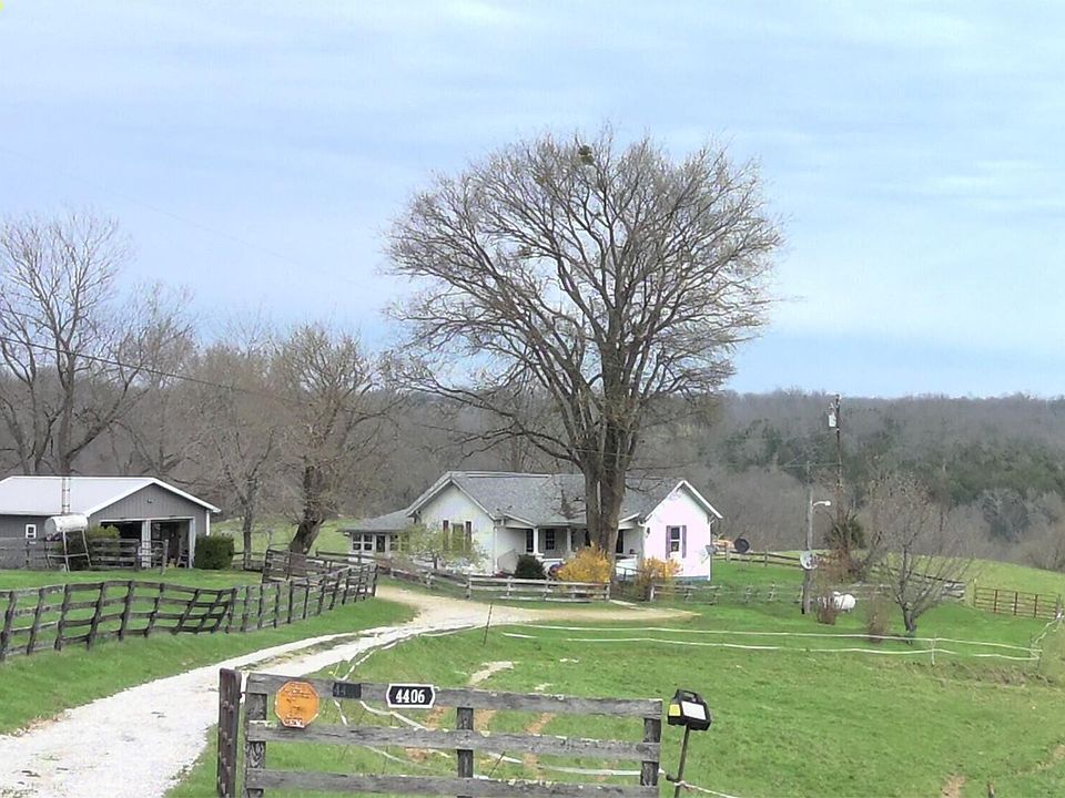 1st image of 4406 Lucas Ln