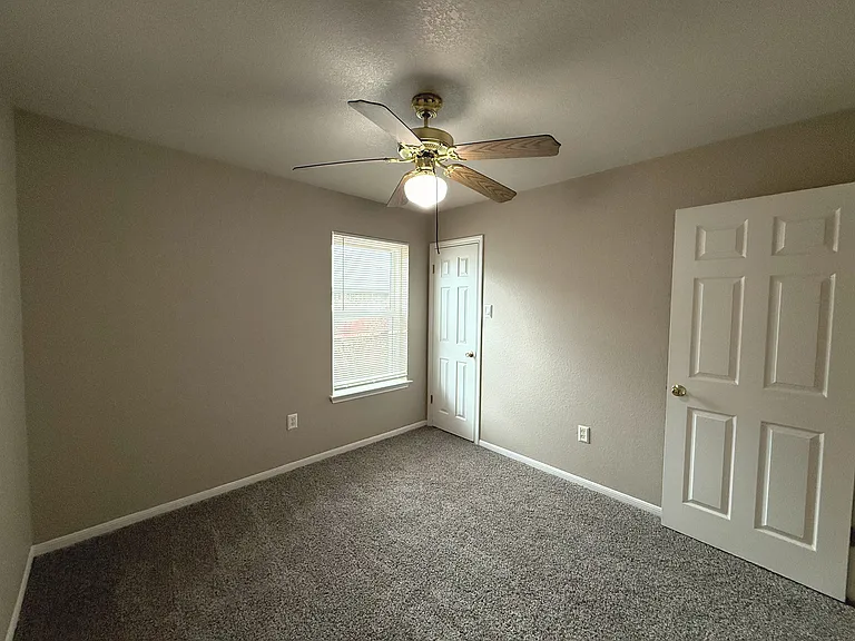 1002 Northern Dancer Dr — Photo 14