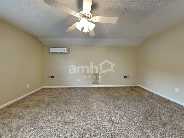 301 Kingfisher Dr — Photo 16