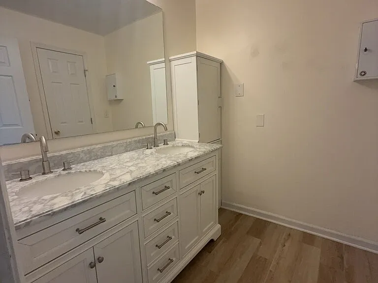 135 Yates Ln — Photo 9