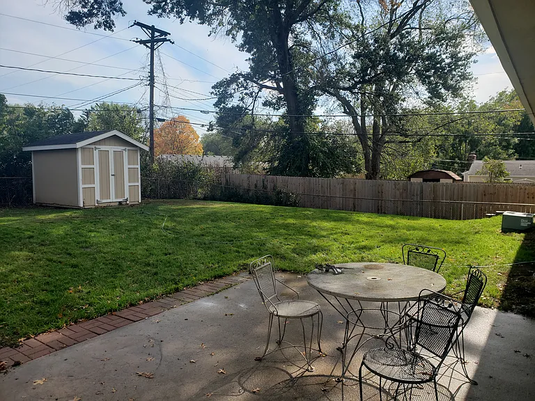 309 S Mitchell St — Photo 11