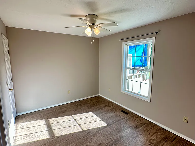 1316 Virginia Ave #B2 — Photo 9