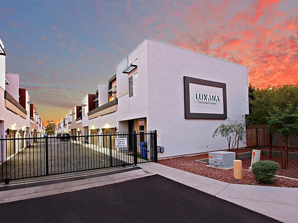 Luxana