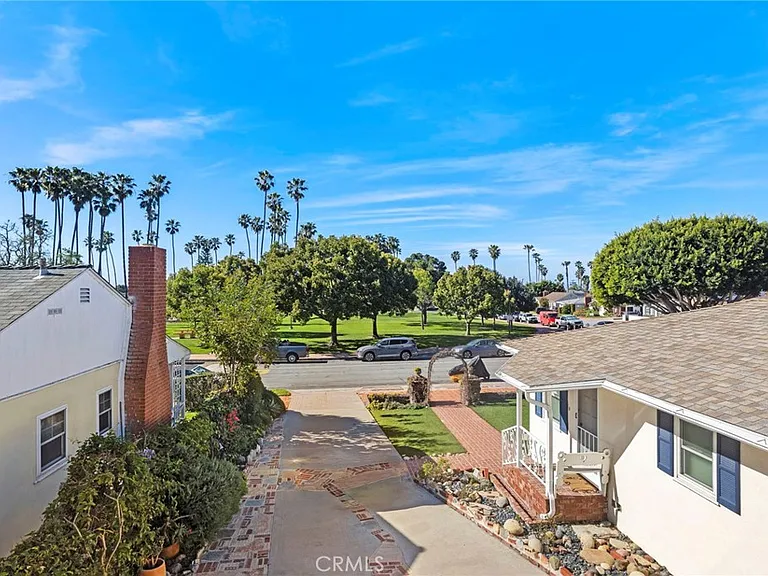 1106 El Prado — Photo 2