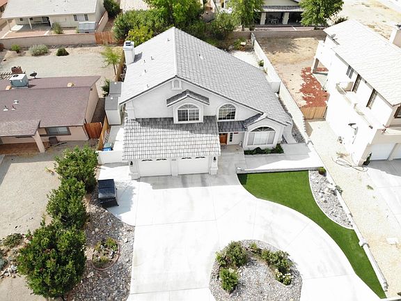 3rd image of 15207 Orchard Hill Ln