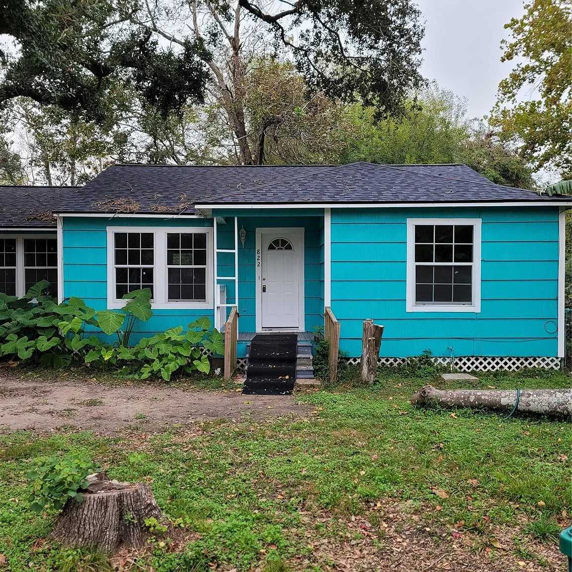 4 bed, 2.0 bath, 1400 sqft, $1,650 — Photo 1