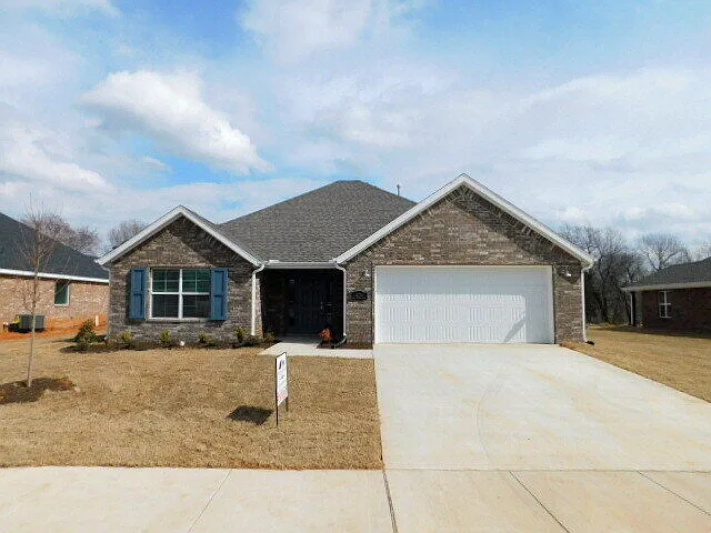 474 N Yona Ln