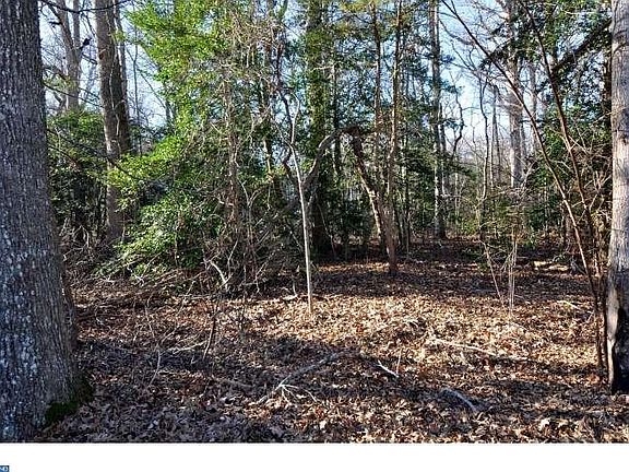 4th image of 22934 Linden Dr