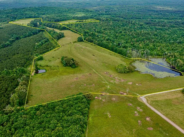 11 Galen Rd, Pikeville, TN 37367