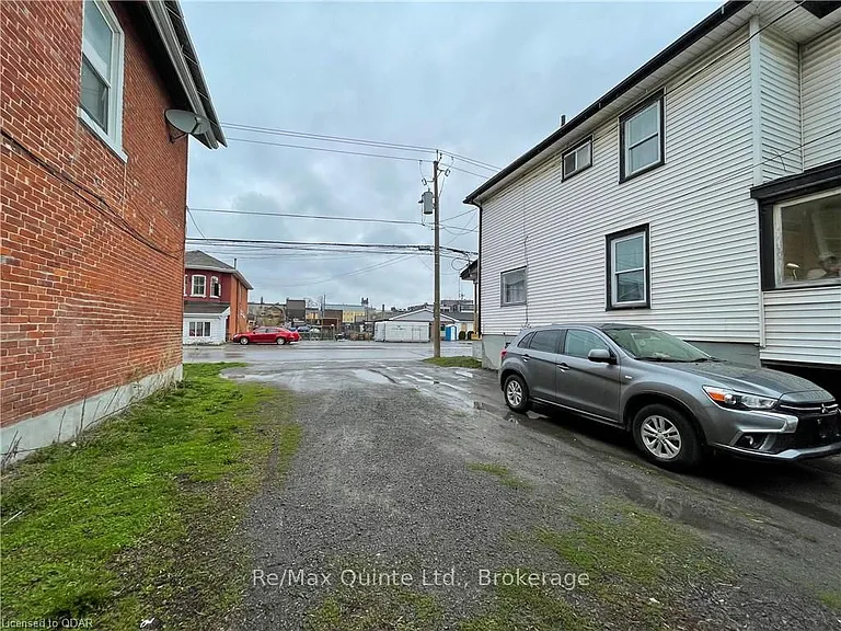 218 Coleman St — Photo 5