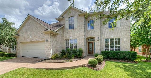 1st image of 12925 Majestic Oaks Dr