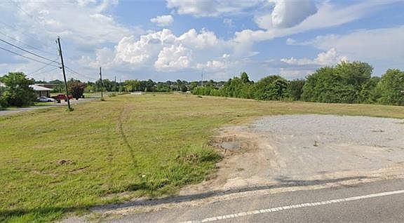 3rd image of 2803 8th Ave