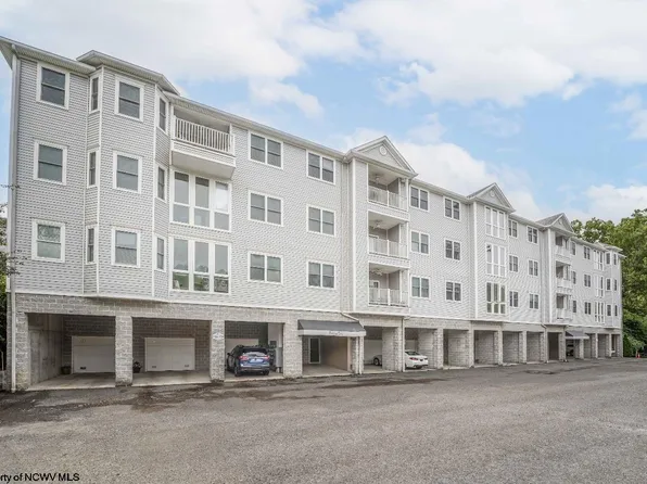 429 Fountain Vw, Morgantown, WV 26505