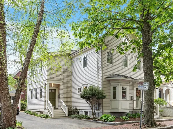 122 Hamilton St #1, Cambridge, MA 02139