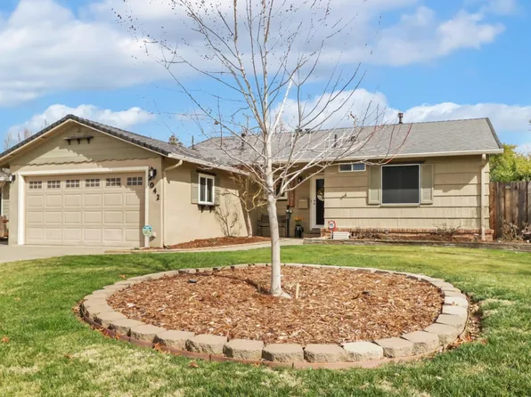 2042 Venus Dr, Sacramento, CA 95864