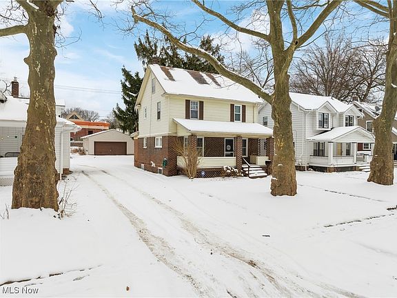 3rd image of 1743 23rd St