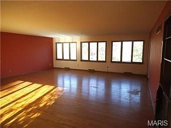 3rd image of 2619 Shannon Ave