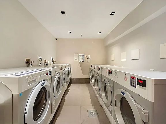 5th image of 312 E 30th St APT 13C