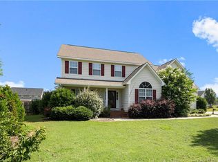 4113 Desert Cove Cir, Fayetteville, NC 28312