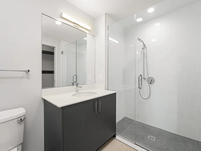 641 N Ogden Ave #704 — Photo 9