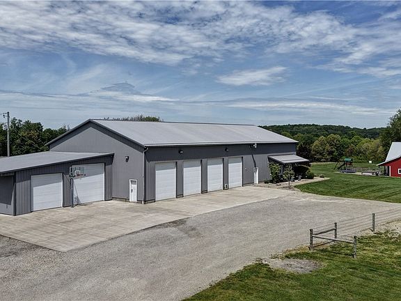3rd image of 7839 Chestnut Ridge Rd NW
