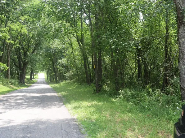 1 Old Distillery Rd, Ligonier, PA 15658