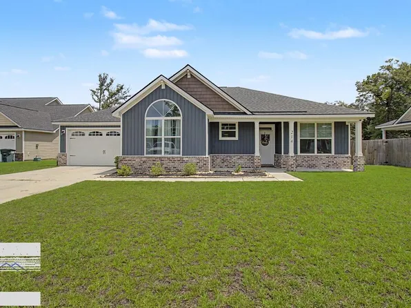 214 E Franklin St, Ludowici, GA 31316