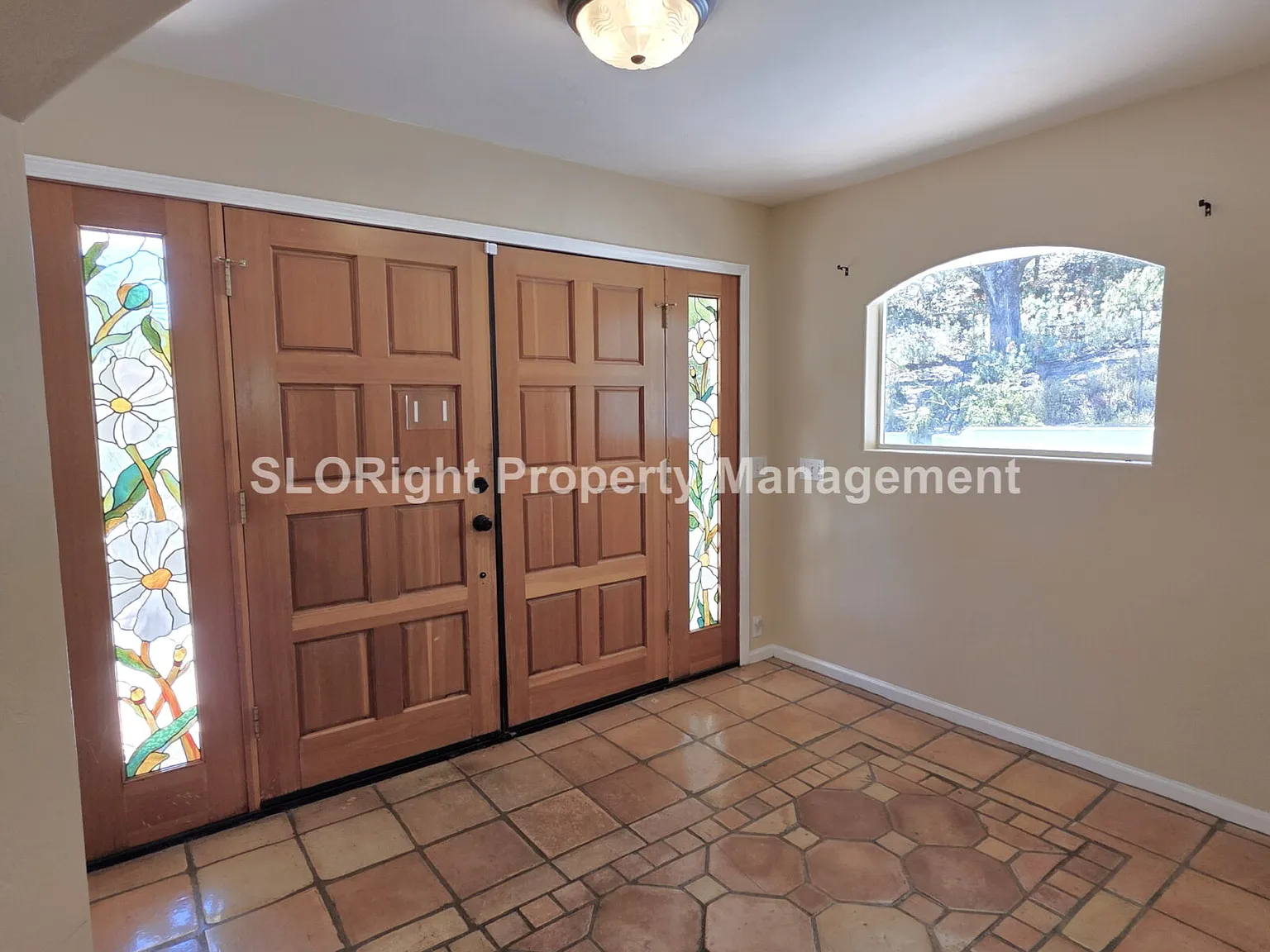 3 bed, 2.5 bath, 2784 sqft, $4,350 — Photo 3