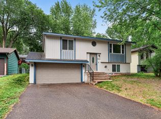 10541 Unity St NW, Coon Rapids, MN 55433