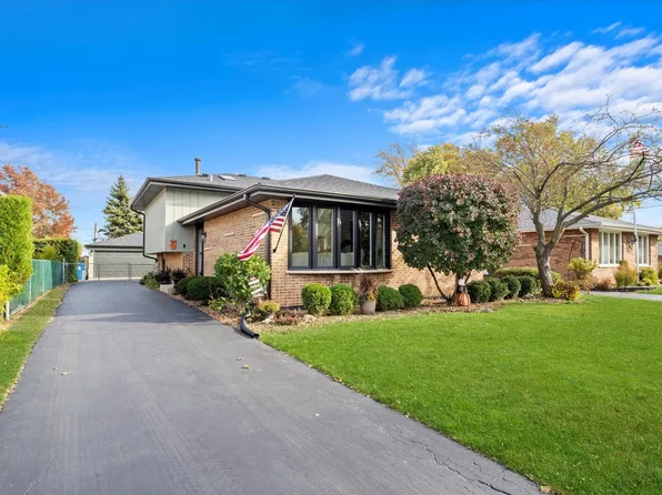 13749 Crestview Ct, Crestwood, IL 60418