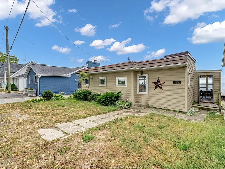 1006 Point Pelee Dr — Photo 2