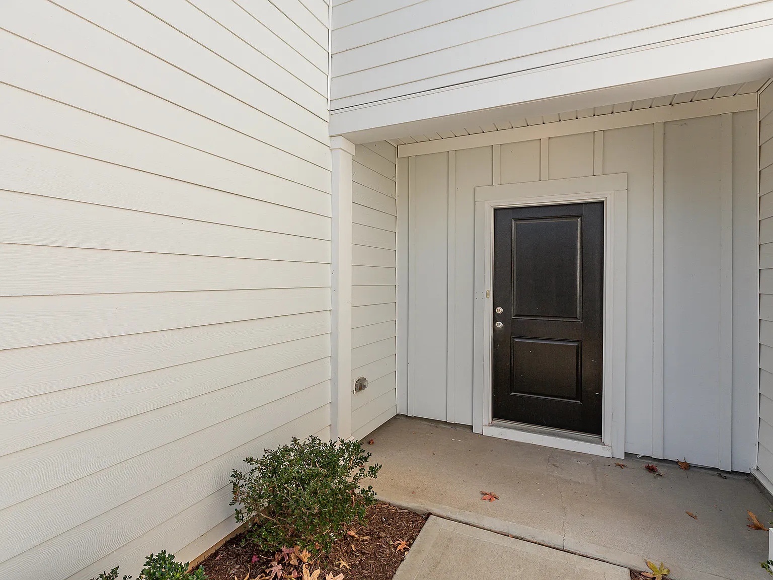 3 bed, 1505 sqft, $2,000 — Photo 3