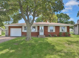 3532 McKnight Rd N, White Bear Lake, MN 55110