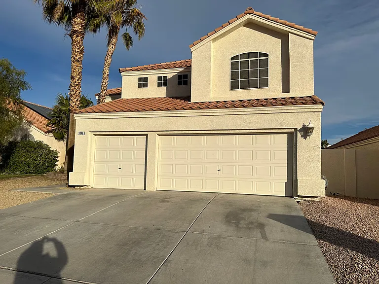 3846 Mapleview Ct — Photo 1
