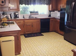 24442 Apple St, Santa Clarita, CA 91321