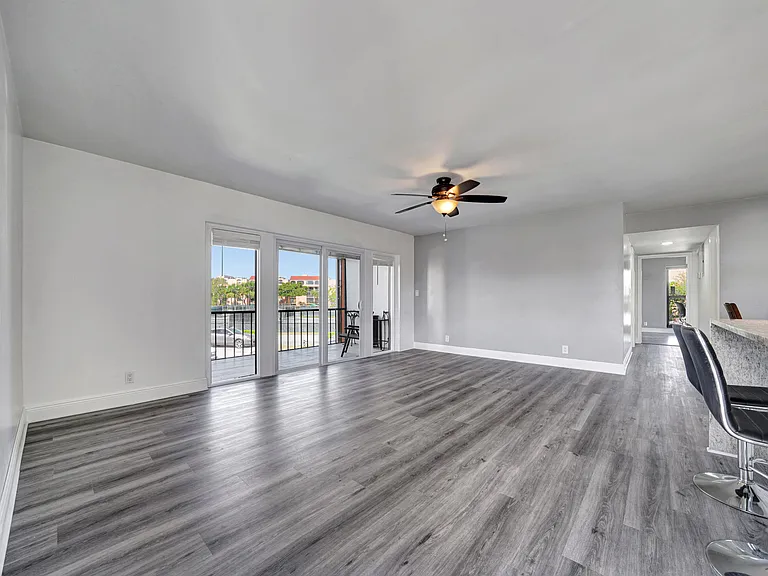 516 Osprey Dr #16C — Photo 2
