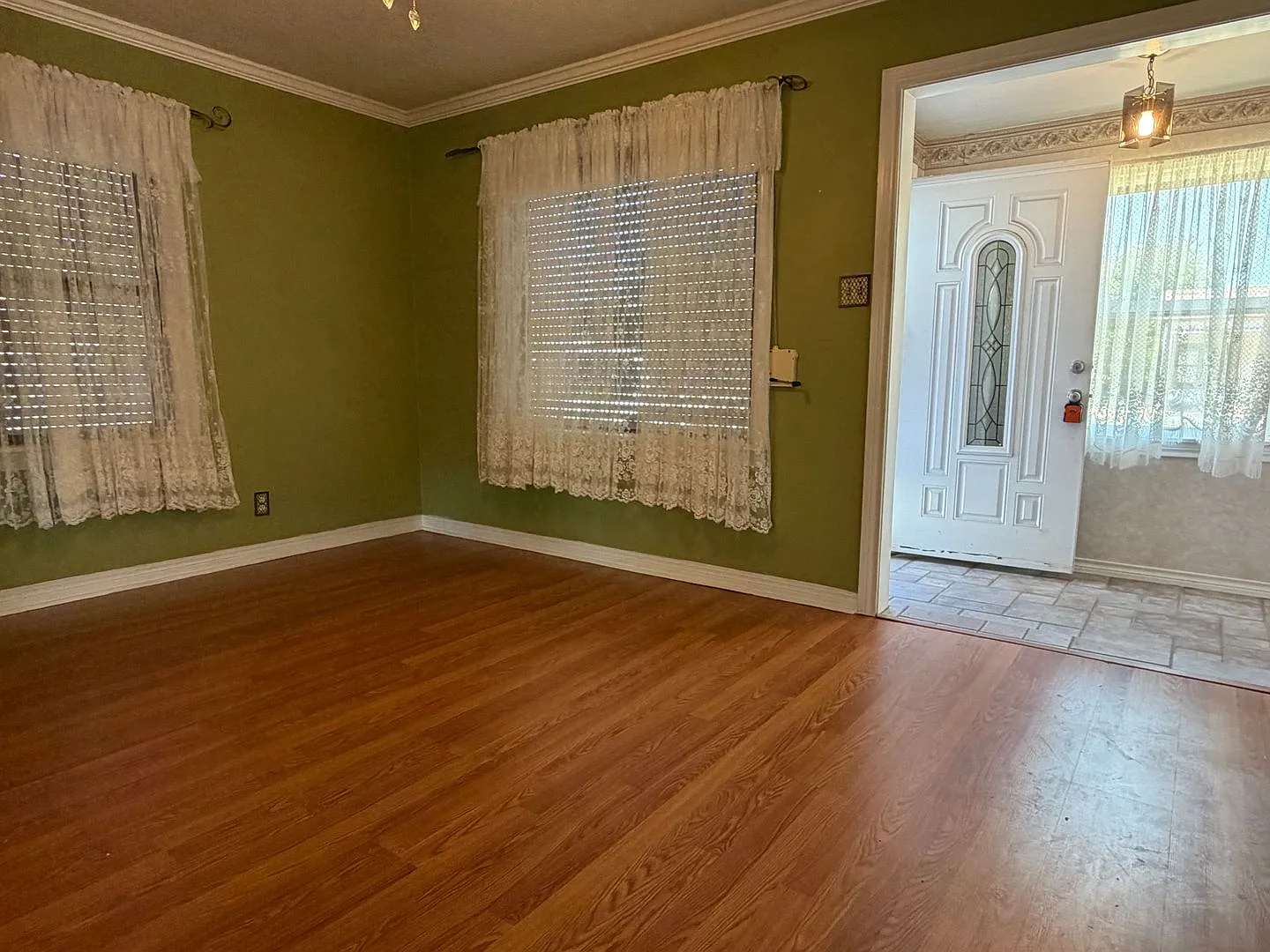 1212 NW Lincoln - Hot new listing! — Photo 4