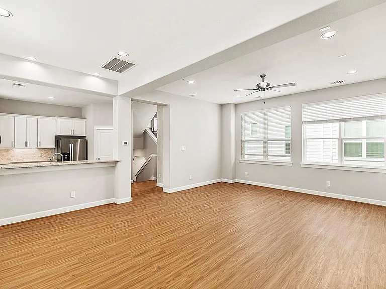 603 Link Rd #G — Photo 11
