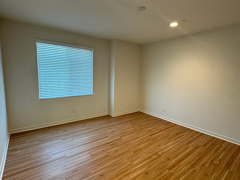 7262 Garfield Ave #102 — Photo 4