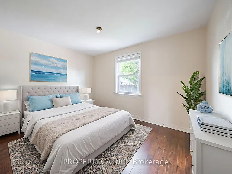 1592 Pharmacy Ave — Photo 10