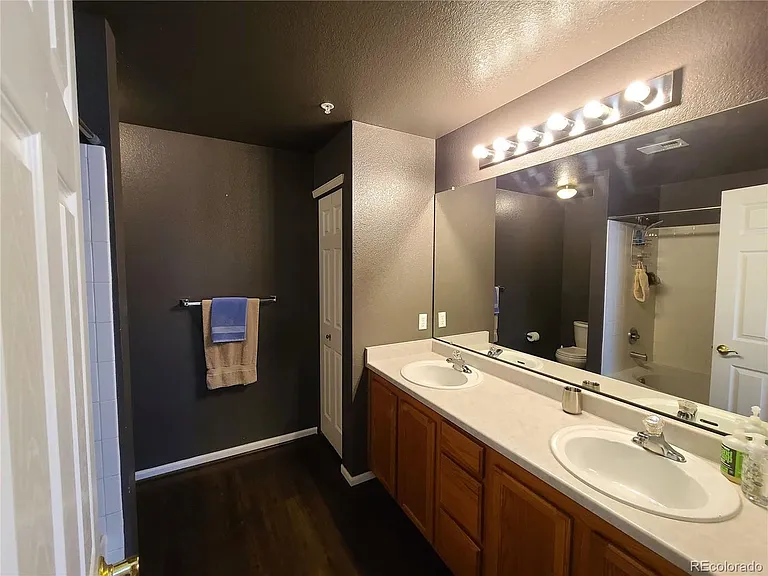 7440 S Blackhawk St #8303 — Photo 12