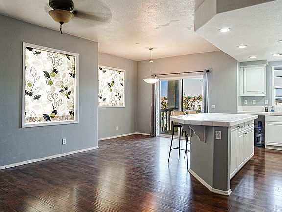 3rd image of 8158 Garden Park St
