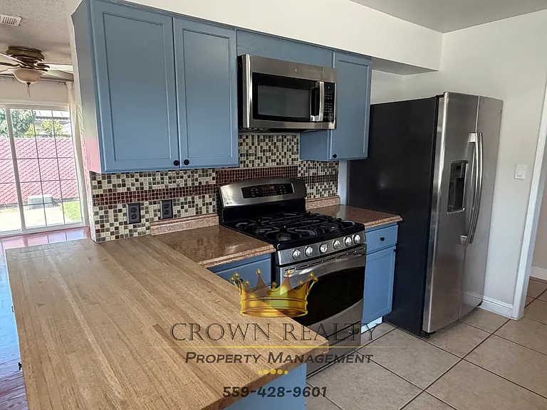 1836 W School Ave — Photo 6