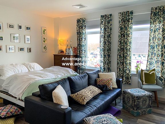 4th image of 180 Telford St #205A
